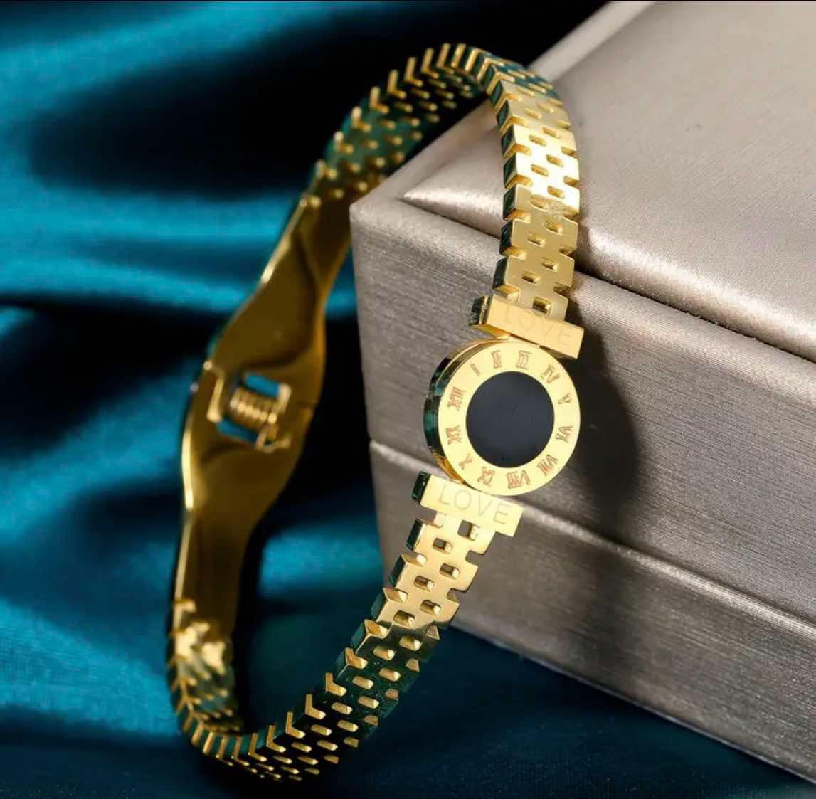 Bracelet en acier inoxydable de chiffre romain et géométrique pour Femme